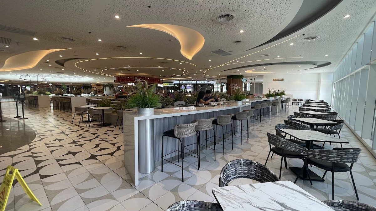 Cinnabon Sm Aura Photos 2